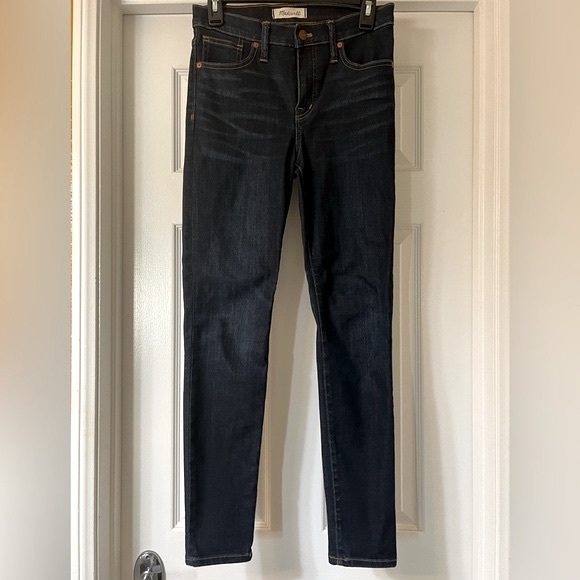 Madewell 9" Mid-Rise Skinny Jeans in Larkspur Wash: TENCEL Denim. Size 26. - Picture 6 of 12